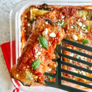 Spatula with light eggplant rollatini.