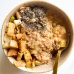 Apple Cinnamon Oatmeal