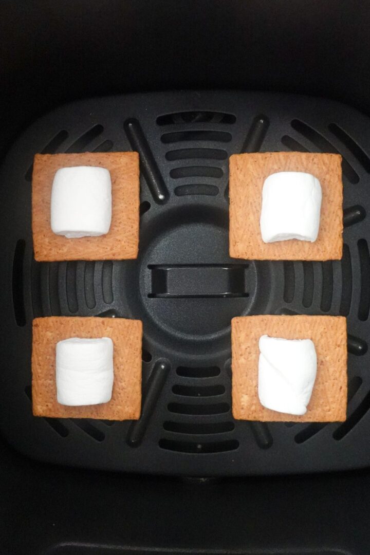 Air Fryer S'mores - hellofrozenbananas.com